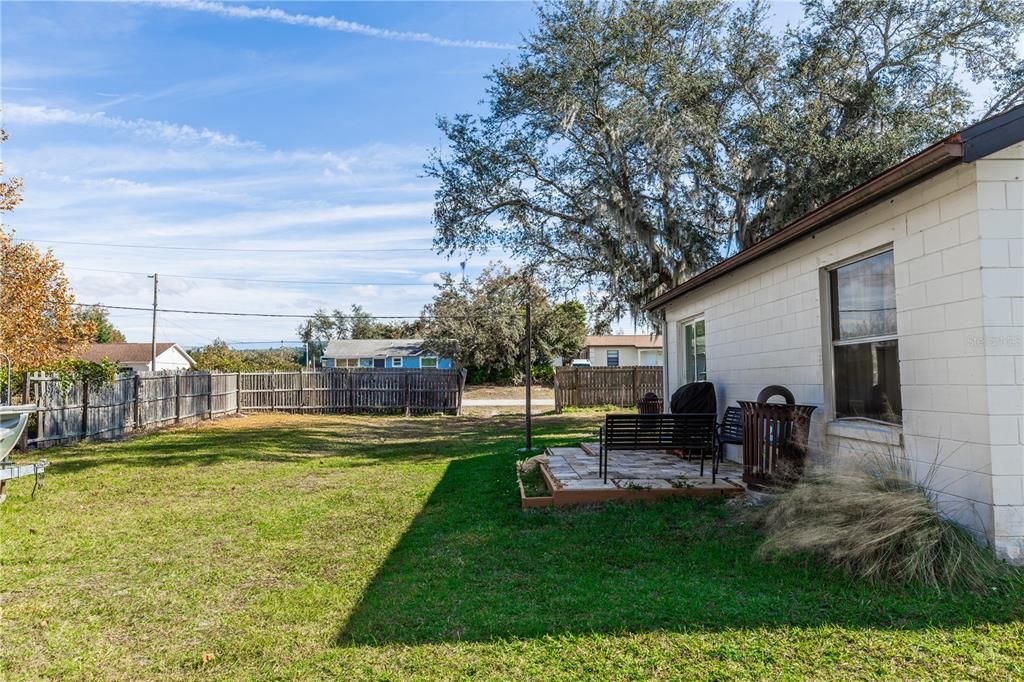 For Sale: $269,900 (3 beds, 2 baths, 1125 Square Feet)