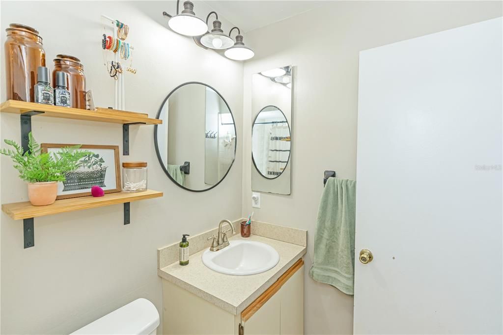 For Sale: $269,900 (3 beds, 2 baths, 1125 Square Feet)