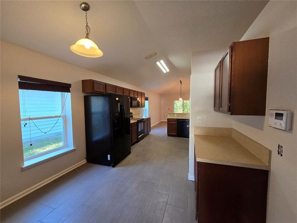 For Rent: $2,295 (3 beds, 2 baths, 1743 Square Feet)