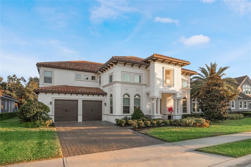 For Sale: $1,895,000 (5 beds, 6 baths, 5601 Square Feet)