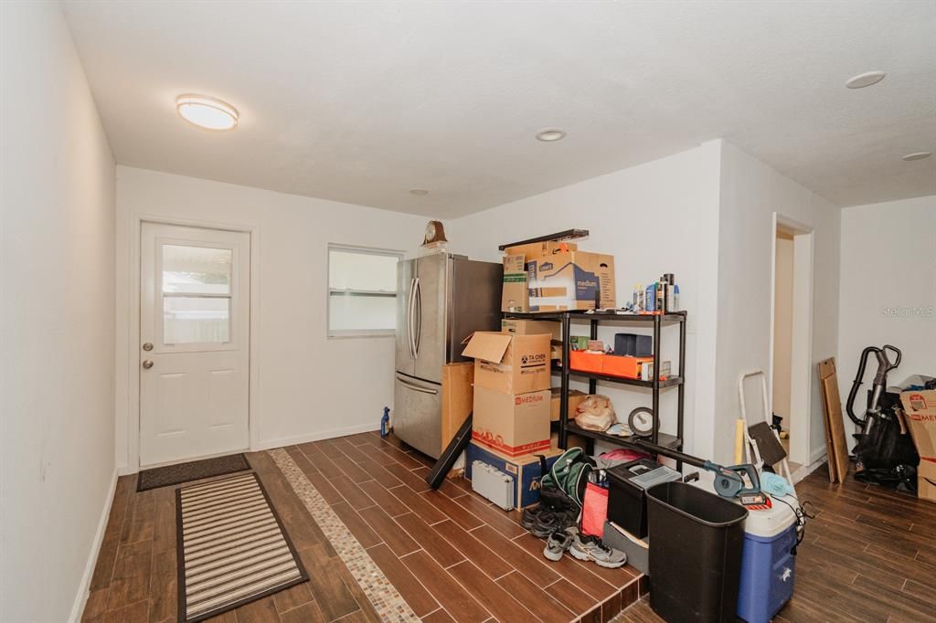 For Sale: $340,000 (3 beds, 1 baths, 1410 Square Feet)