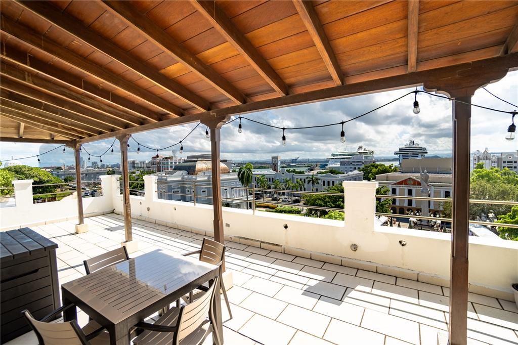 Balcony Overlooking Plaza Colon in Old San Juan