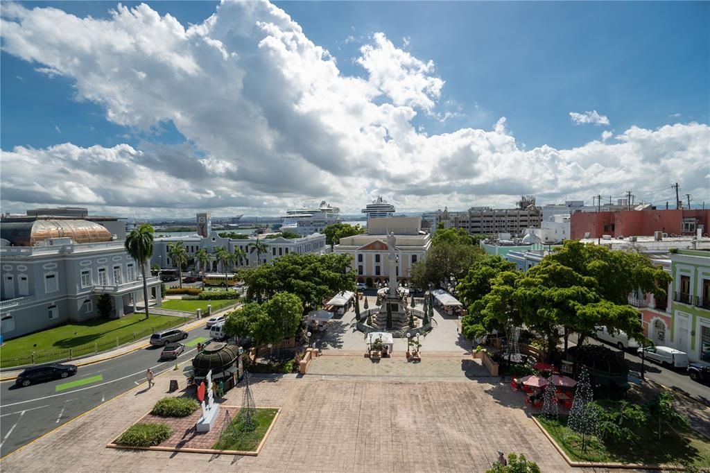 Plaza Colon & Harbour View