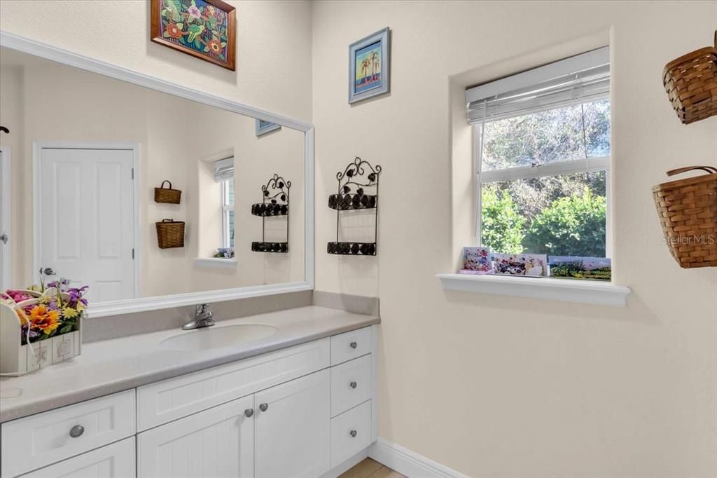 2nd Full Bathroom of Main Residence at Tall Palms Ranch