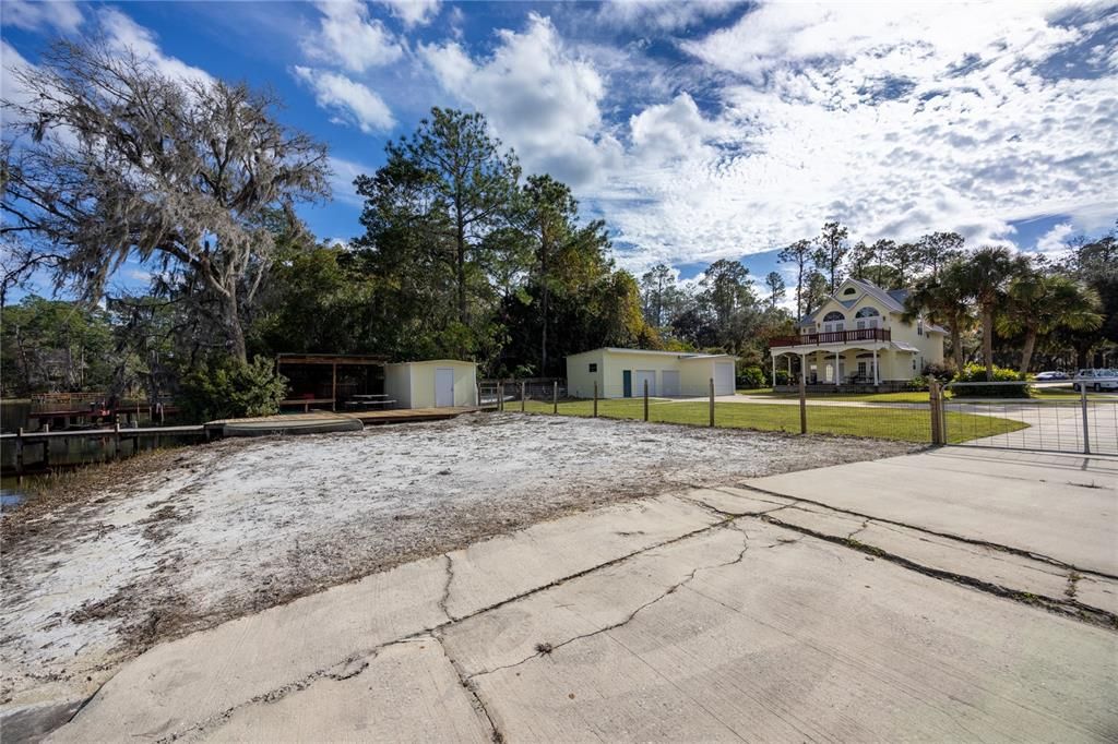 For Sale: $789,000 (3 beds, 2 baths, 2775 Square Feet)