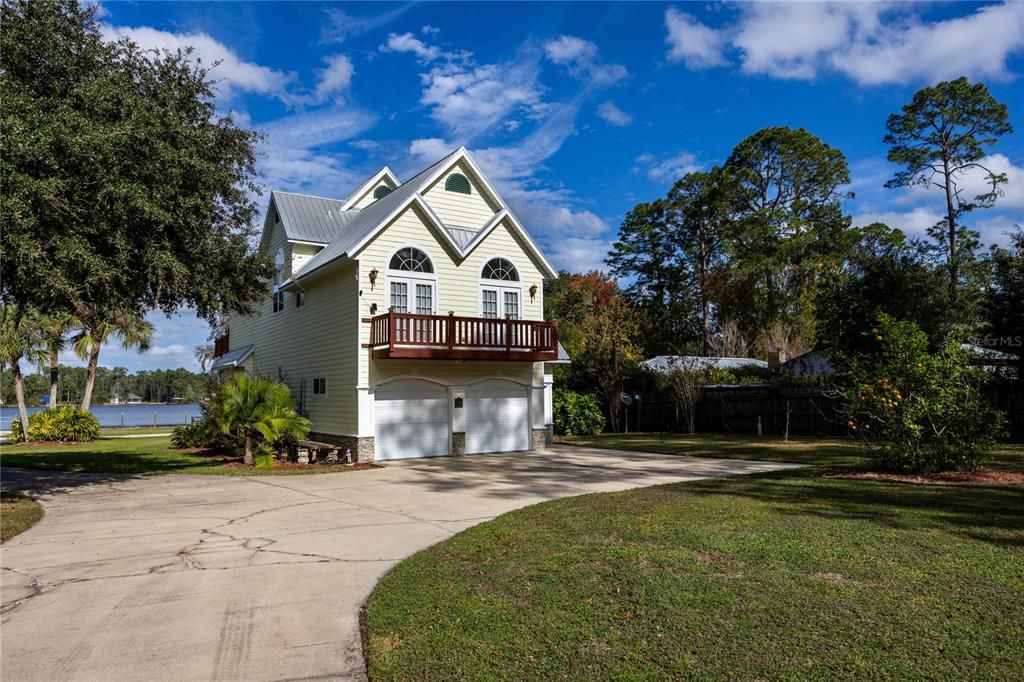 For Sale: $789,000 (3 beds, 2 baths, 2775 Square Feet)