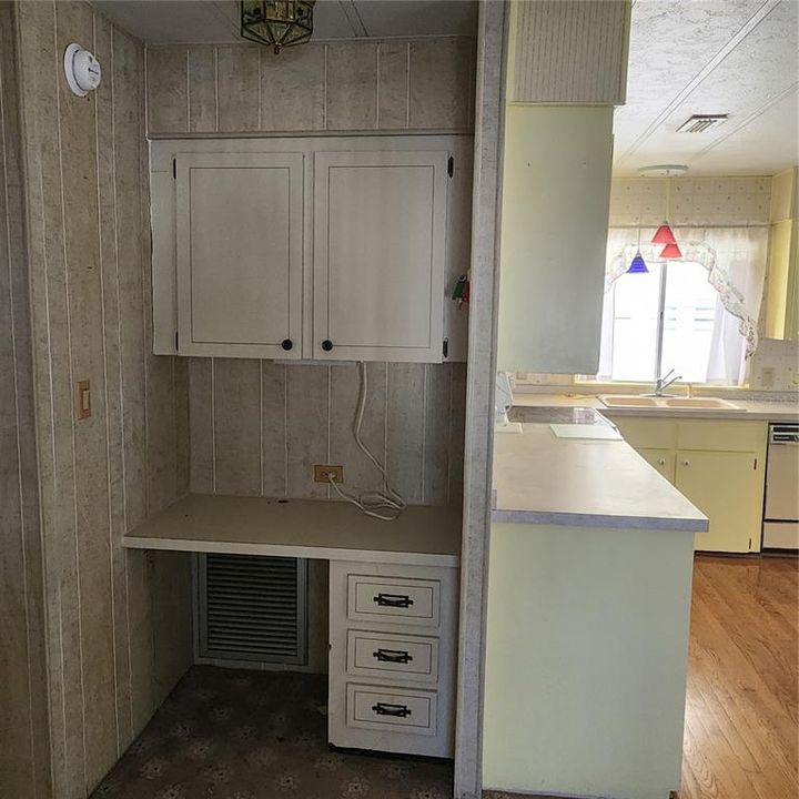 For Sale: $94,900 (2 beds, 2 baths, 1152 Square Feet)