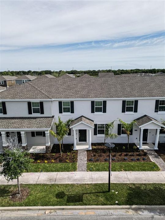 Active With Contract: $2,200 (3 beds, 2 baths, 1615 Square Feet)