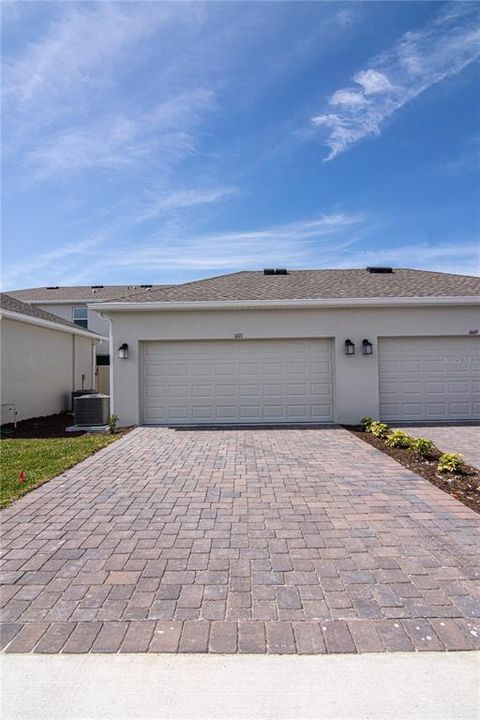Active With Contract: $2,200 (3 beds, 2 baths, 1615 Square Feet)