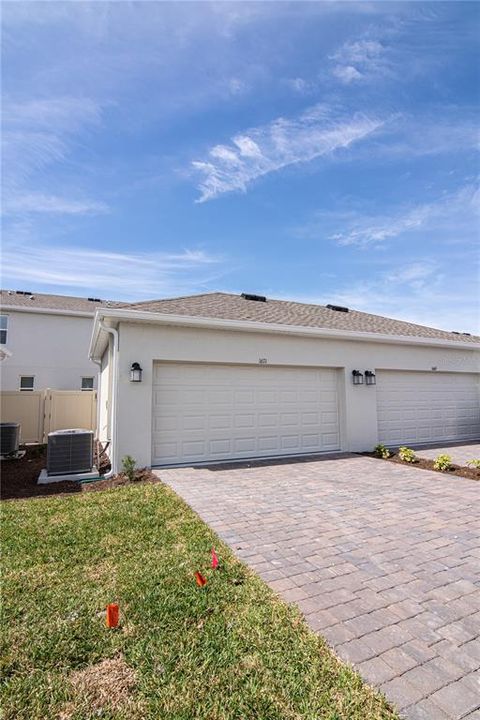 Active With Contract: $2,200 (3 beds, 2 baths, 1615 Square Feet)
