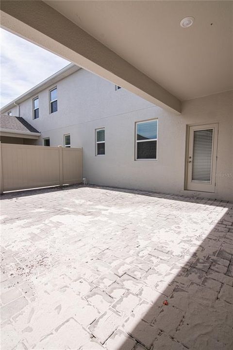 Active With Contract: $2,200 (3 beds, 2 baths, 1615 Square Feet)