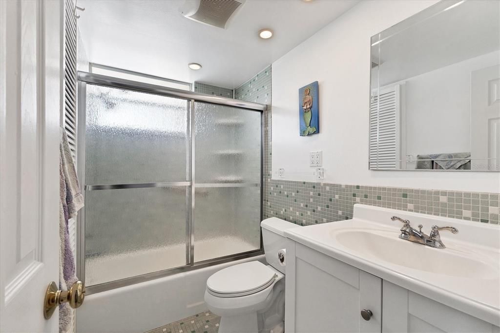 For Sale: $598,500 (2 beds, 2 baths, 1342 Square Feet)