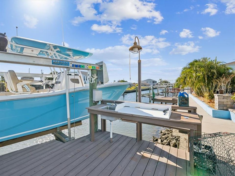 Dock 2 with cleaning station, water, electric lift. Boat not included