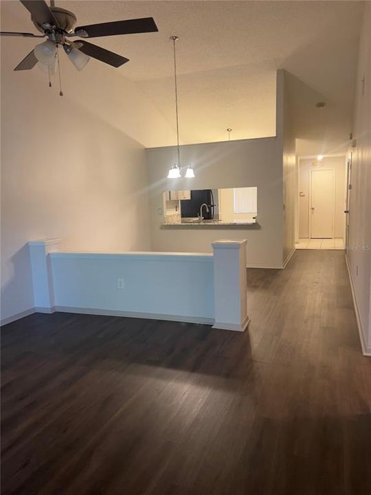 For Rent: $2,300 (3 beds, 2 baths, 1287 Square Feet)