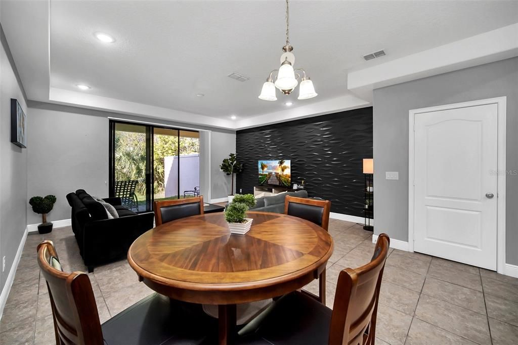 For Sale: $339,000 (3 beds, 2 baths, 1632 Square Feet)