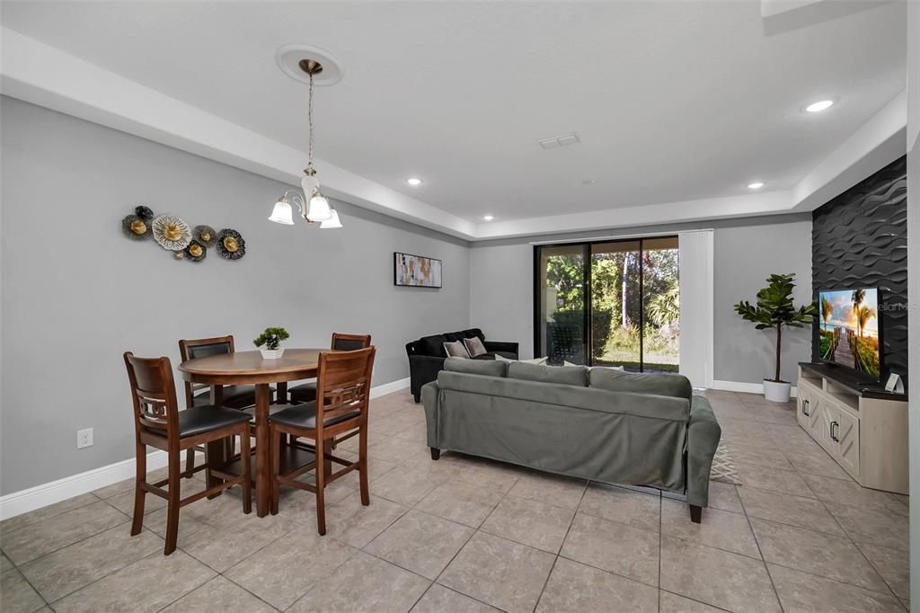 For Sale: $339,000 (3 beds, 2 baths, 1632 Square Feet)