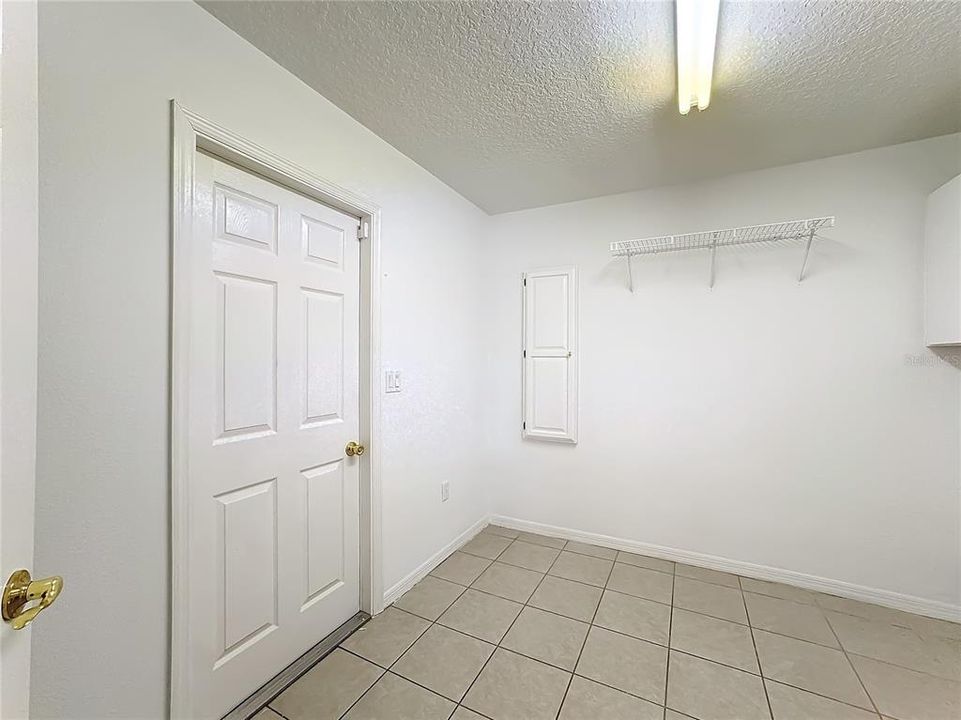 Inside Laundry/Mud Room