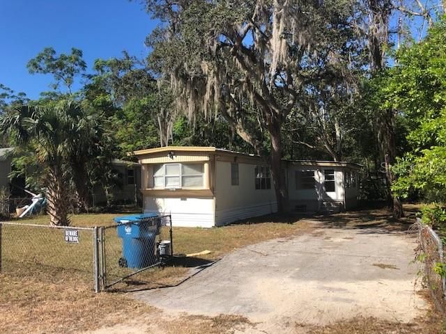 For Sale: $125,000 (2 beds, 2 baths, 672 Square Feet)