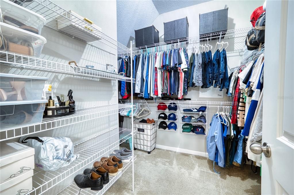 Walk-in Closet