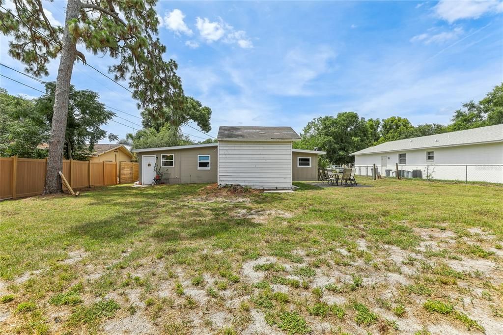 For Sale: $319,900 (3 beds, 2 baths, 1178 Square Feet)