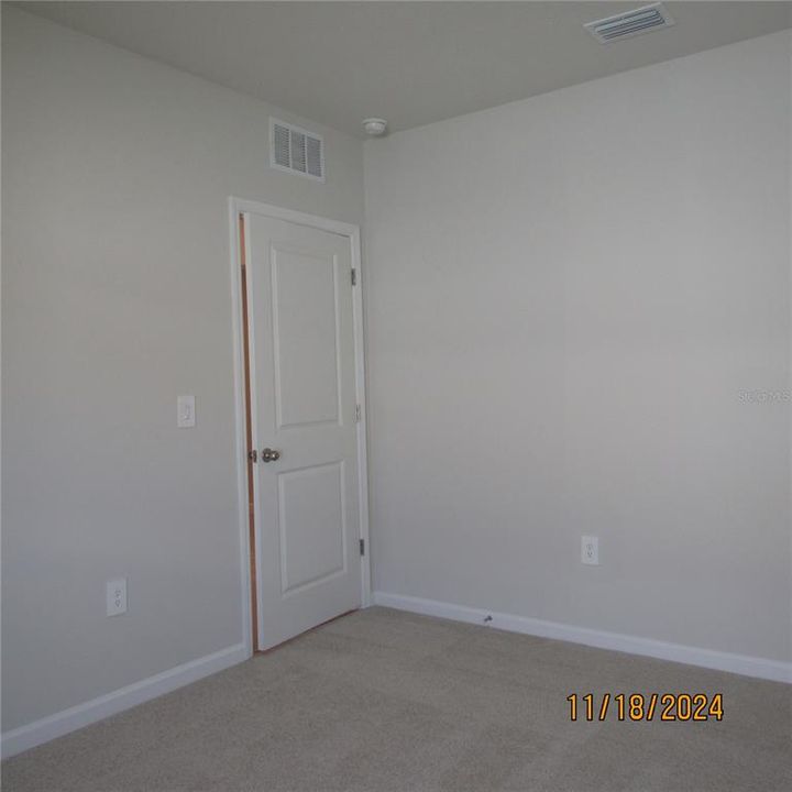 For Rent: $2,800 (4 beds, 2 baths, 1800 Square Feet)