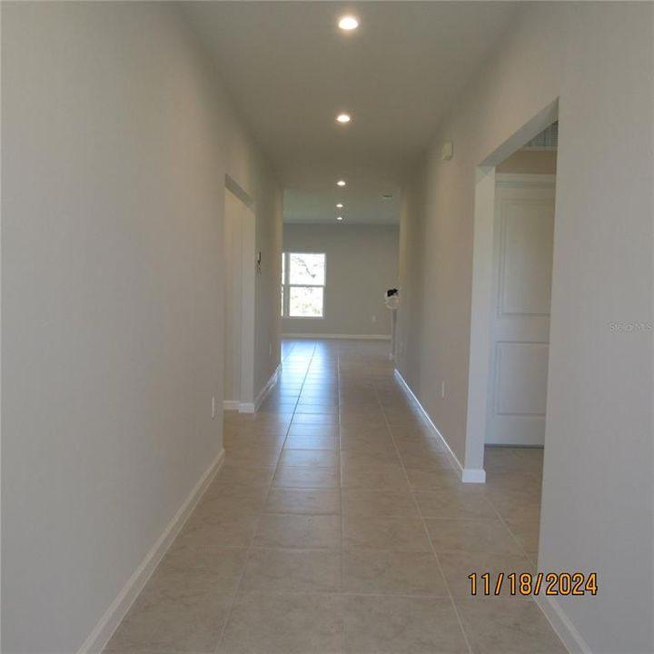 For Rent: $2,800 (4 beds, 2 baths, 1800 Square Feet)