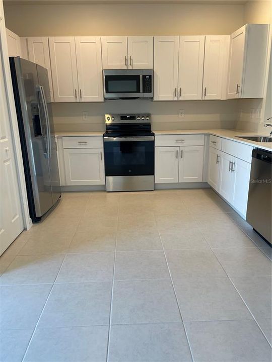 For Rent: $2,100 (3 beds, 2 baths, 1634 Square Feet)