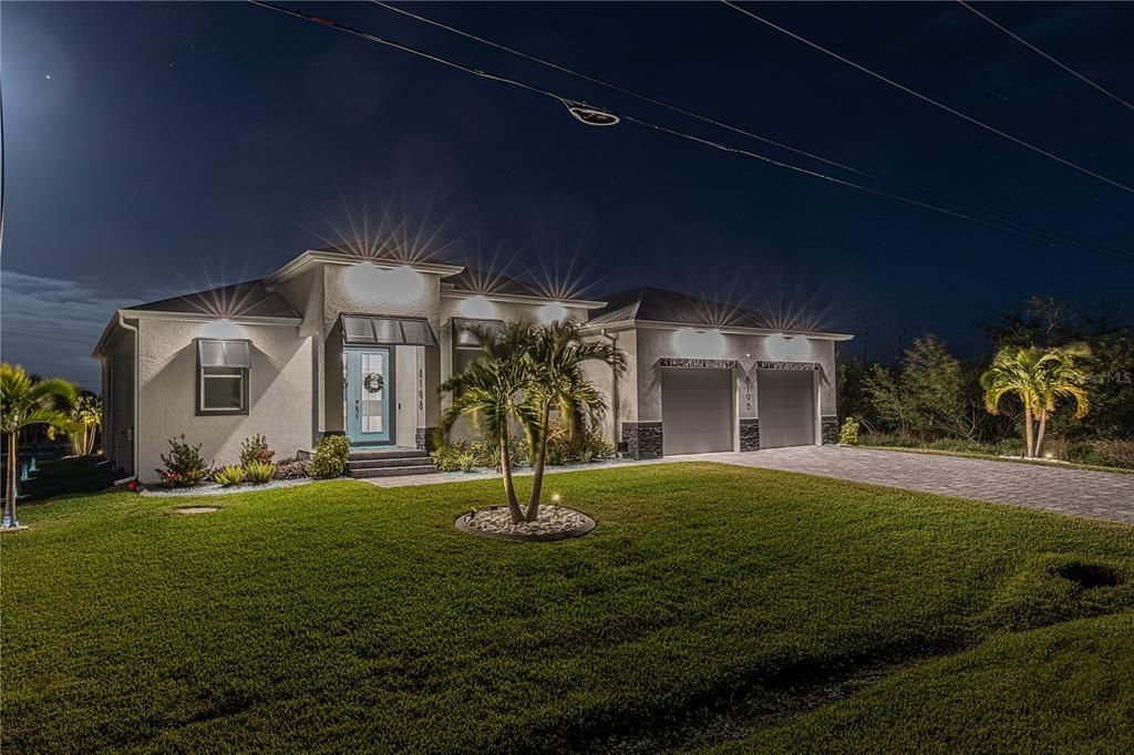 For Sale: $999,800 (3 beds, 2 baths, 2188 Square Feet)