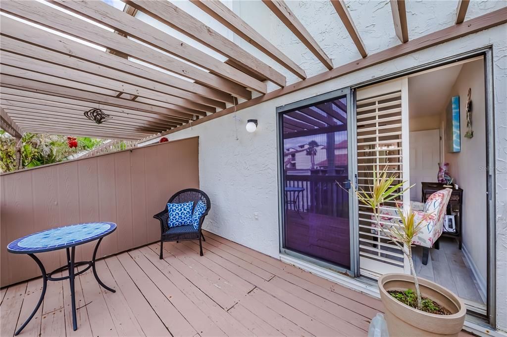 deck off 2nd bedroom