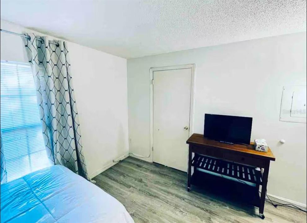 For Rent: $1,165 (1 beds, 1 baths, 608 Square Feet)