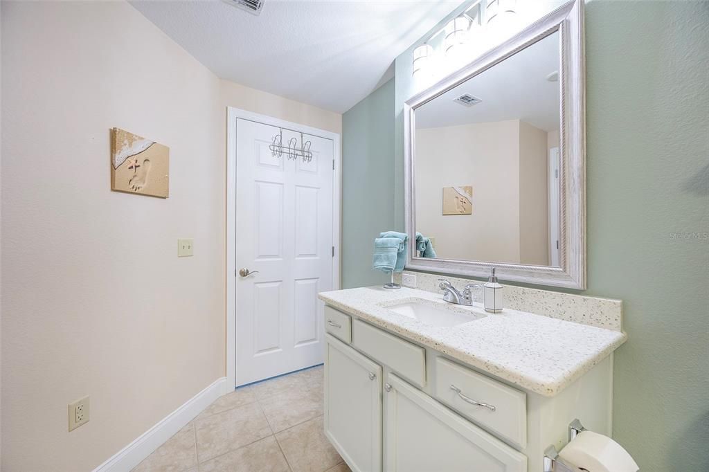 For Sale: $344,900 (2 beds, 2 baths, 1436 Square Feet)