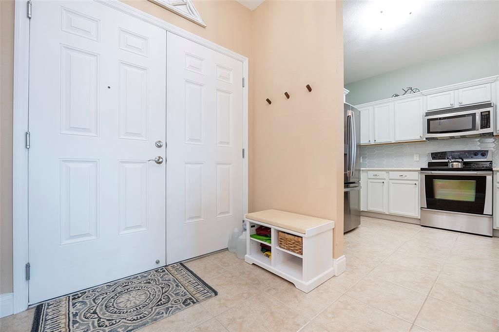 For Sale: $344,900 (2 beds, 2 baths, 1436 Square Feet)