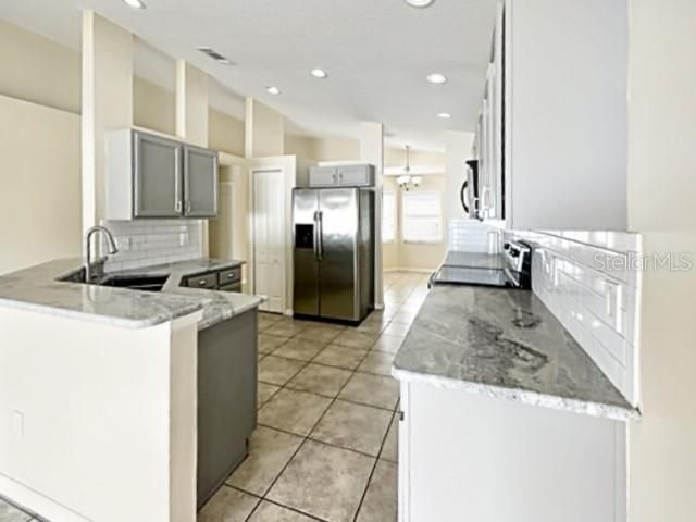 For Sale: $385,000 (3 beds, 2 baths, 1413 Square Feet)