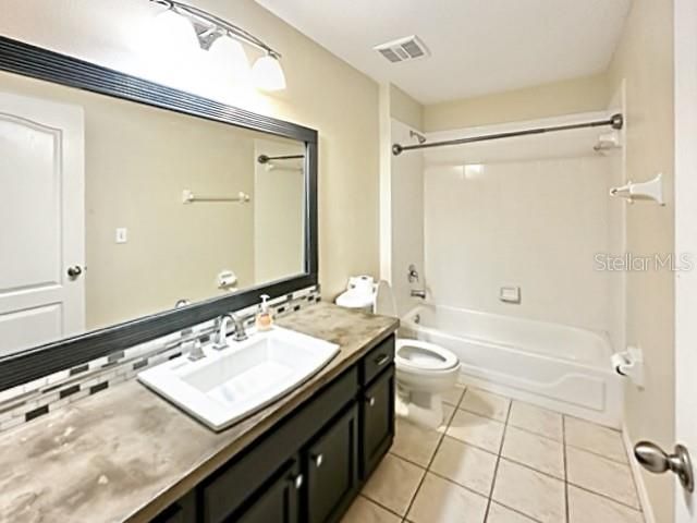 For Sale: $385,000 (3 beds, 2 baths, 1413 Square Feet)