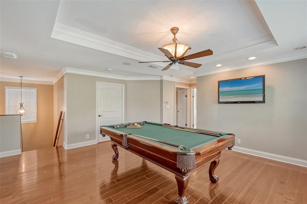 Top of stairs open LOFT with TV and Billiards pool table - second floor.