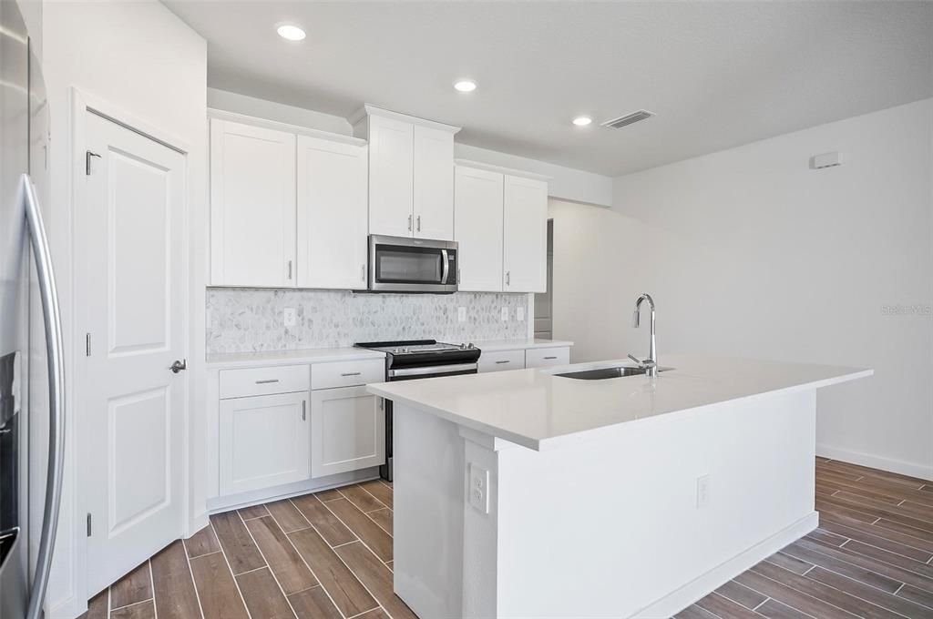 For Sale: $387,990 (4 beds, 2 baths, 1817 Square Feet)