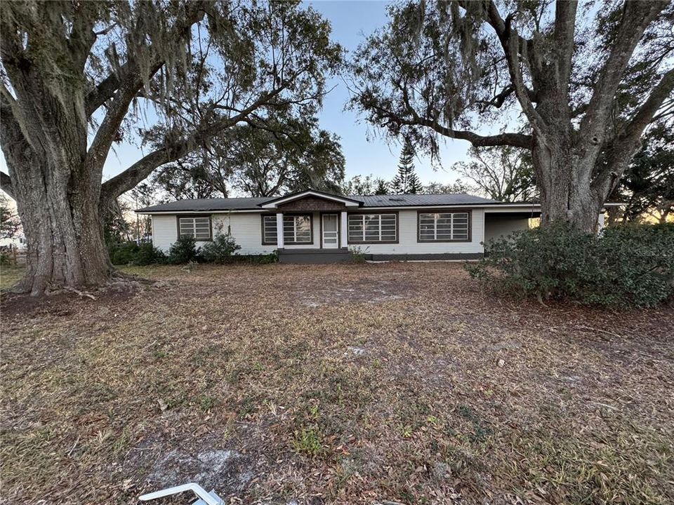 Active With Contract: $312,500 (3 beds, 2 baths, 1820 Square Feet)