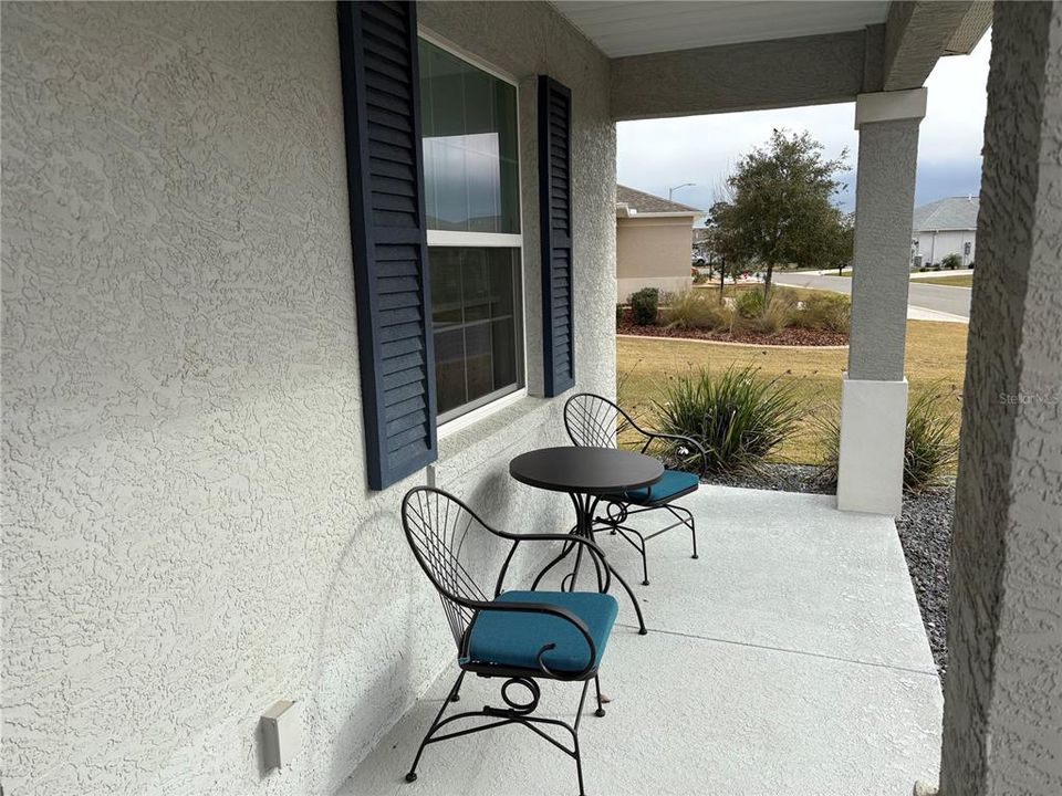 For Sale: $349,900 (3 beds, 2 baths, 1747 Square Feet)