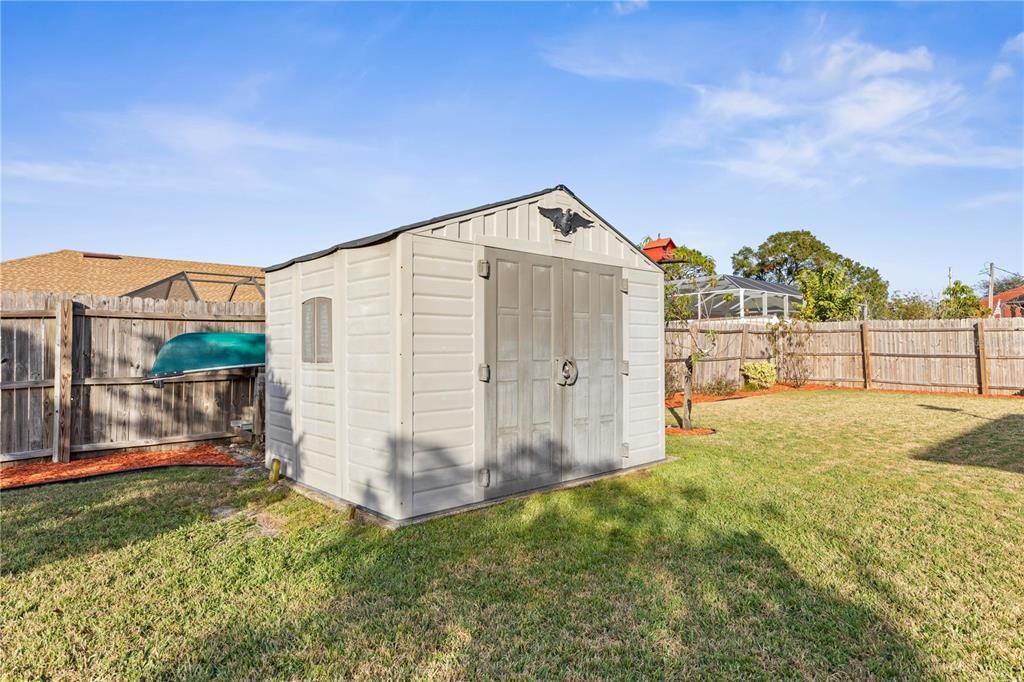 For Sale: $399,900 (3 beds, 2 baths, 1986 Square Feet)