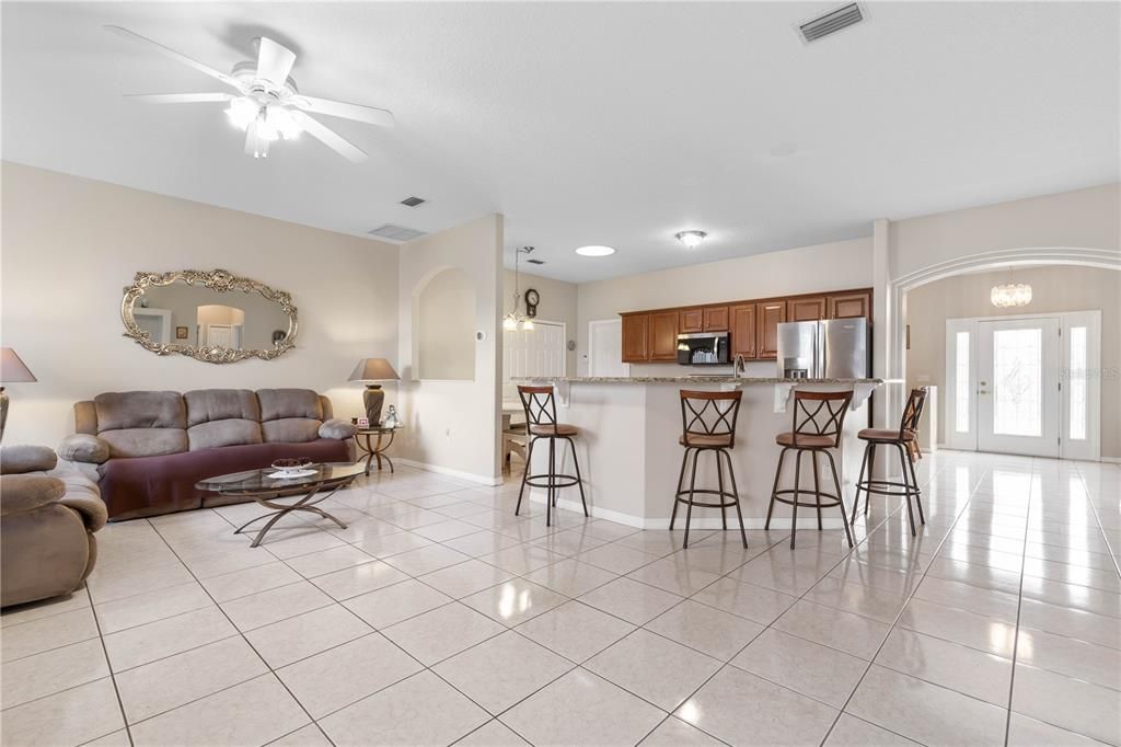 For Sale: $399,900 (3 beds, 2 baths, 1986 Square Feet)