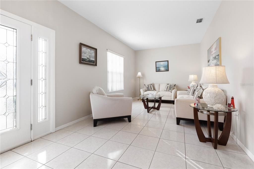 For Sale: $399,900 (3 beds, 2 baths, 1986 Square Feet)