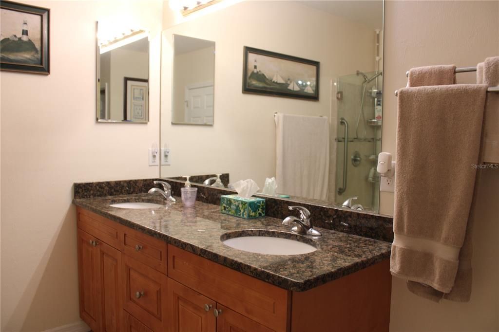 Master bathroom - dual sinks