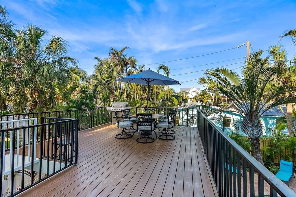 For Sale: $2,950,000 (5 beds, 4 baths, 2601 Square Feet)