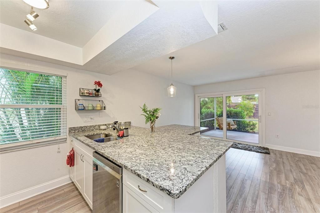 Active With Contract: $489,000 (3 beds, 2 baths, 1615 Square Feet)