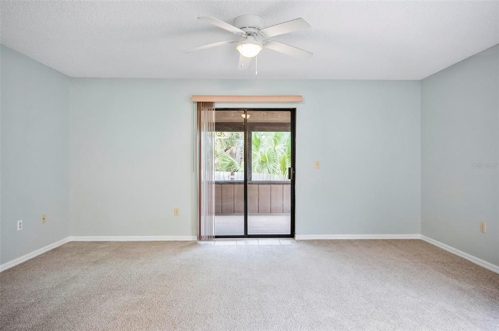 For Sale: $239,000 (2 beds, 1 baths, 1367 Square Feet)