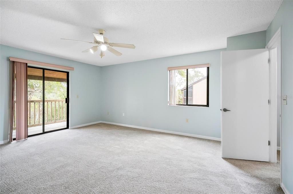 For Sale: $239,000 (2 beds, 1 baths, 1367 Square Feet)