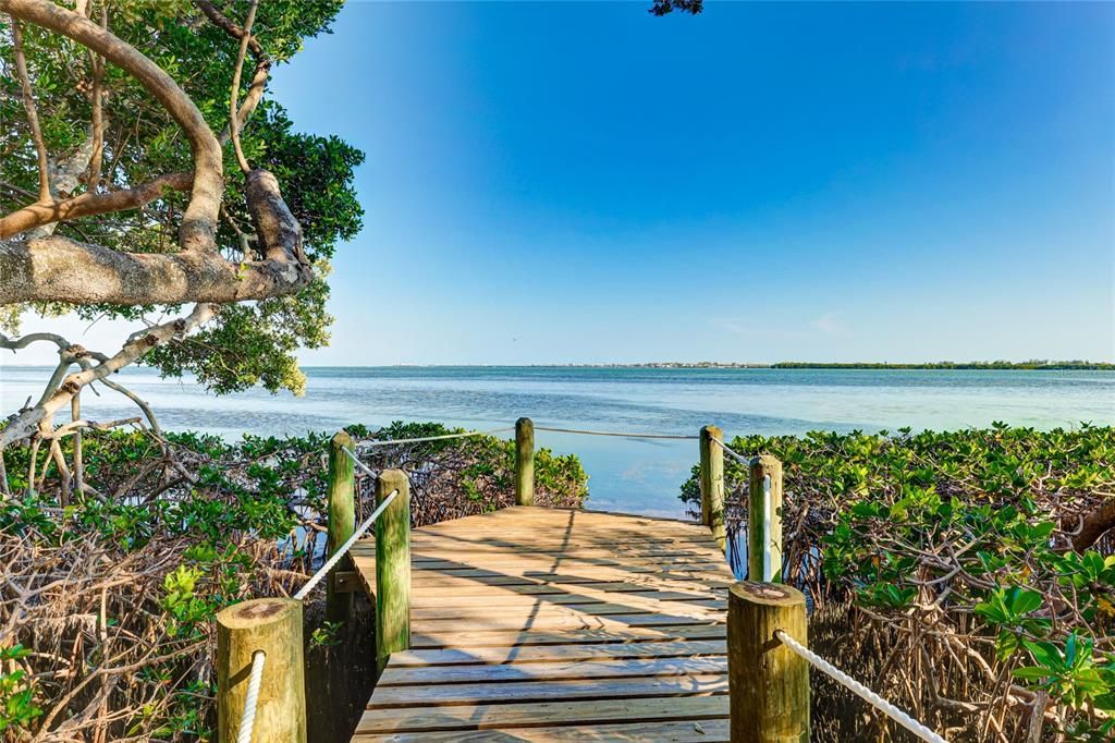 Fishing pier/ overlook