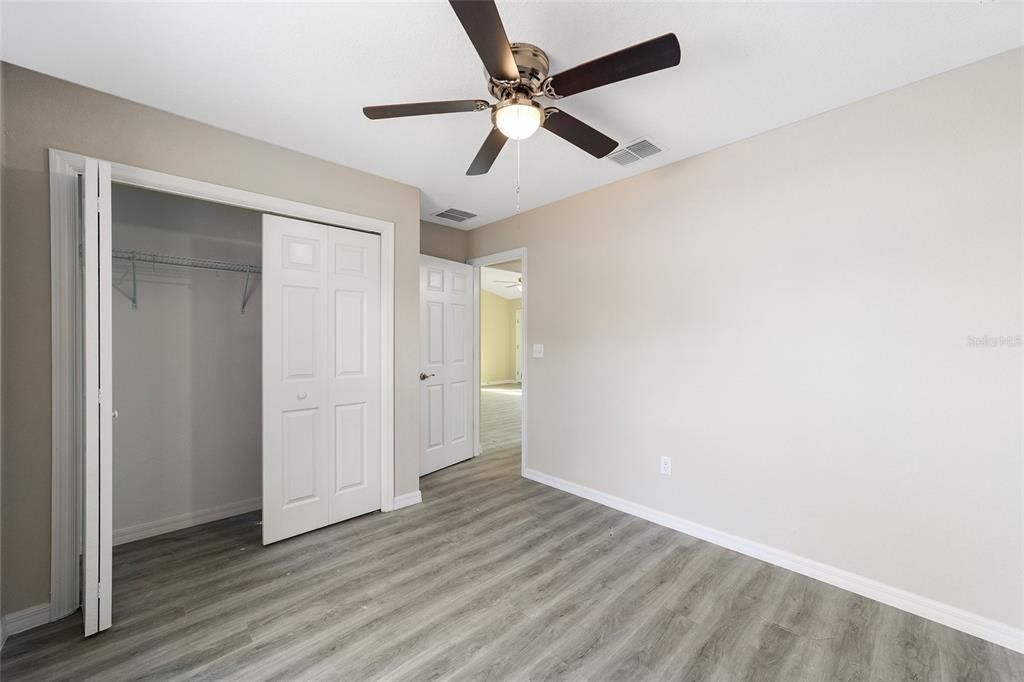 For Sale: $229,900 (3 beds, 2 baths, 1089 Square Feet)