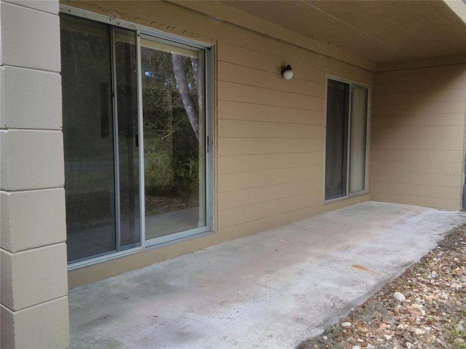 For Rent: $1,450 (2 beds, 2 baths, 897 Square Feet)