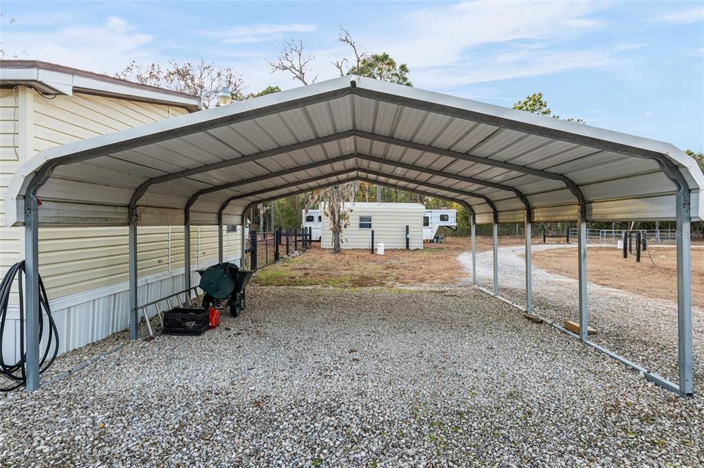 For Sale: $325,000 (3 beds, 2 baths, 1196 Square Feet)